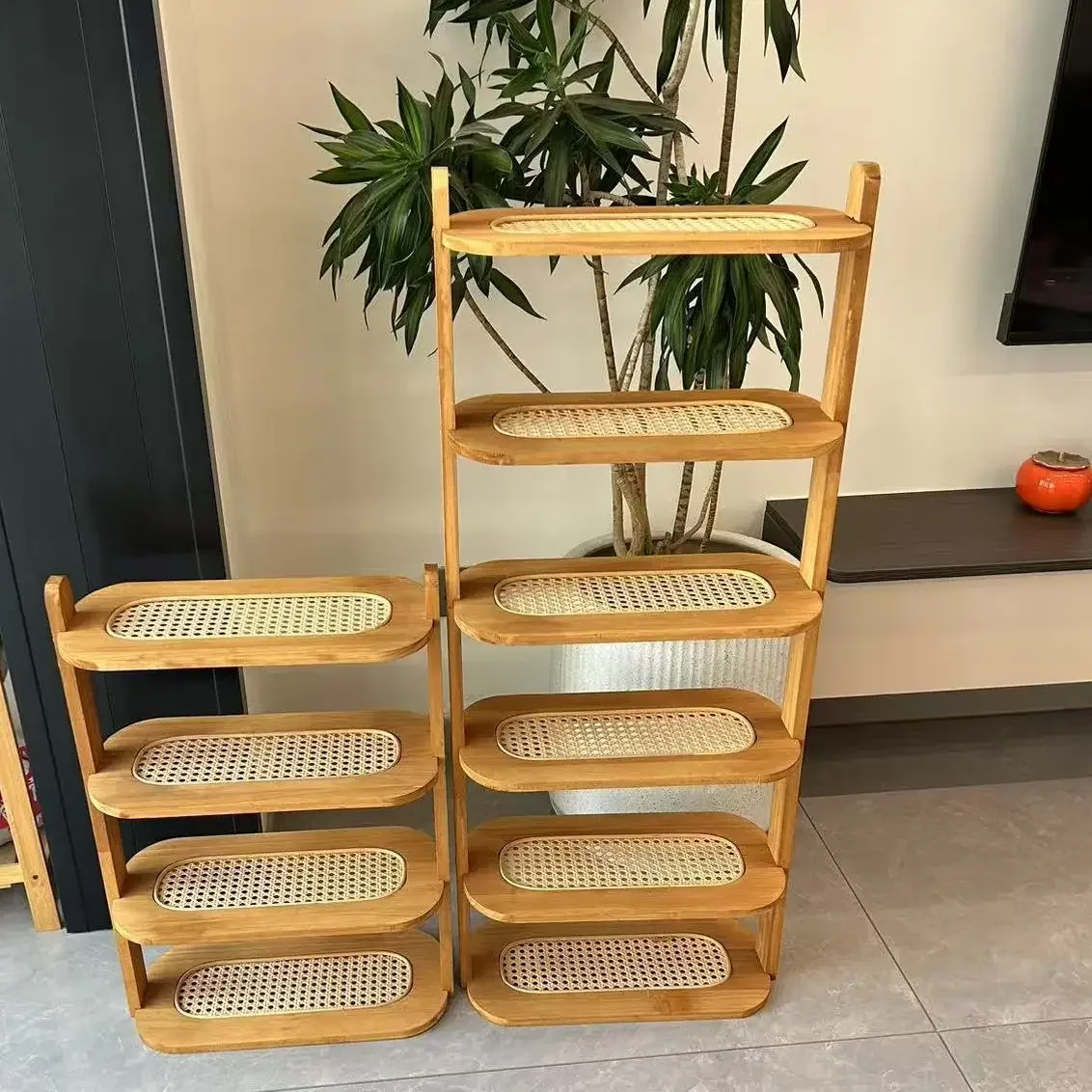 Simple shoe rack for home use, multi-layer storage rack at the entrance, small shoe cabinet dormitory shoe rack small and simple