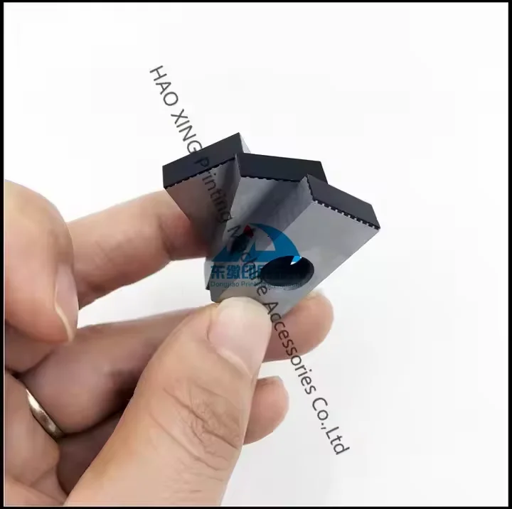 Pezzi di ricambio per macchine da stampa Tampone di presa per accessori per stampa offset Mitsubishi Tampone di presa 7 * 15 * 20 mm Pinza di alta qualità