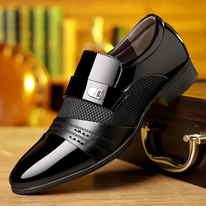Męskie luksusowe lakierowane buty ślubne z noskiem w szpic, eleganckie buty męskie, klasyczne biznesowe buty skórzane męskie, buty wizytowe męskie, duże rozmiary.