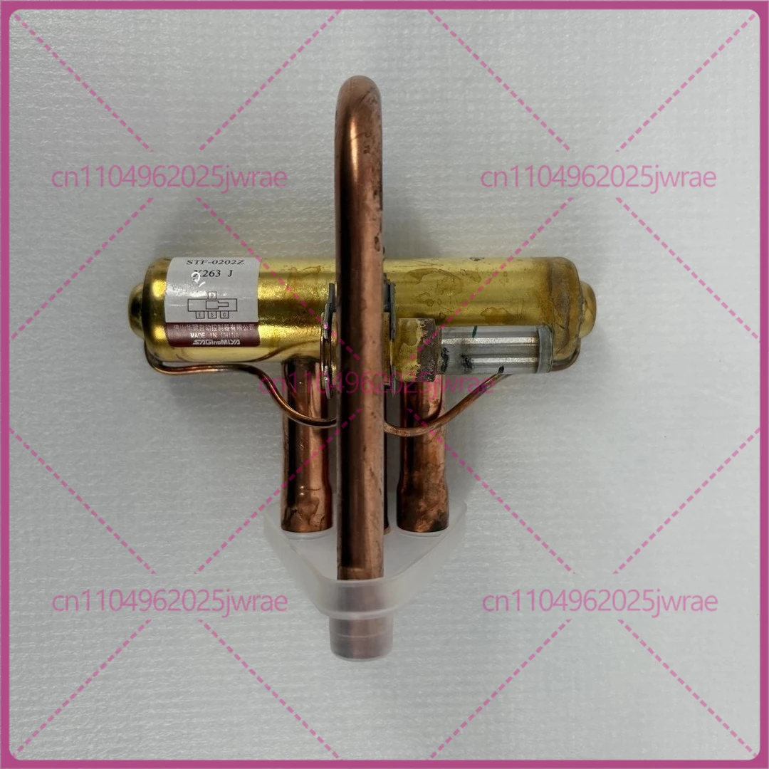 

New four-way valve body for Daikin air conditioner 3MXS80EV2C four-way valve body air conditioner accessories