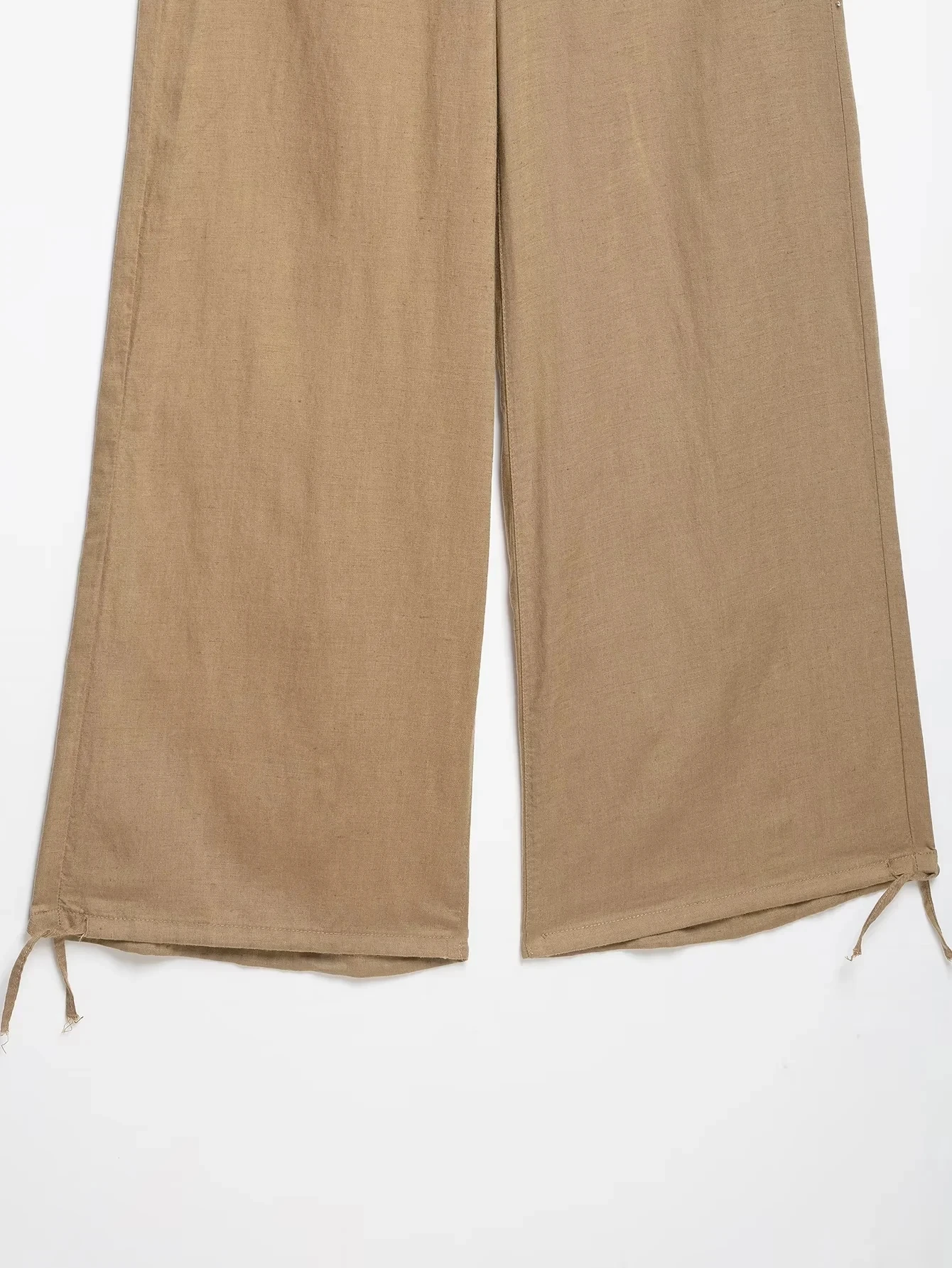 KONDALA Vintage Khaki Einfarbiger Damenanzug, Neckholder Ärmellos Rückenfrei Plissiert Schmal Geschnittene Weste, Weite Hose, Modische Elegante Sets für Herbst 2026 – Detail 21