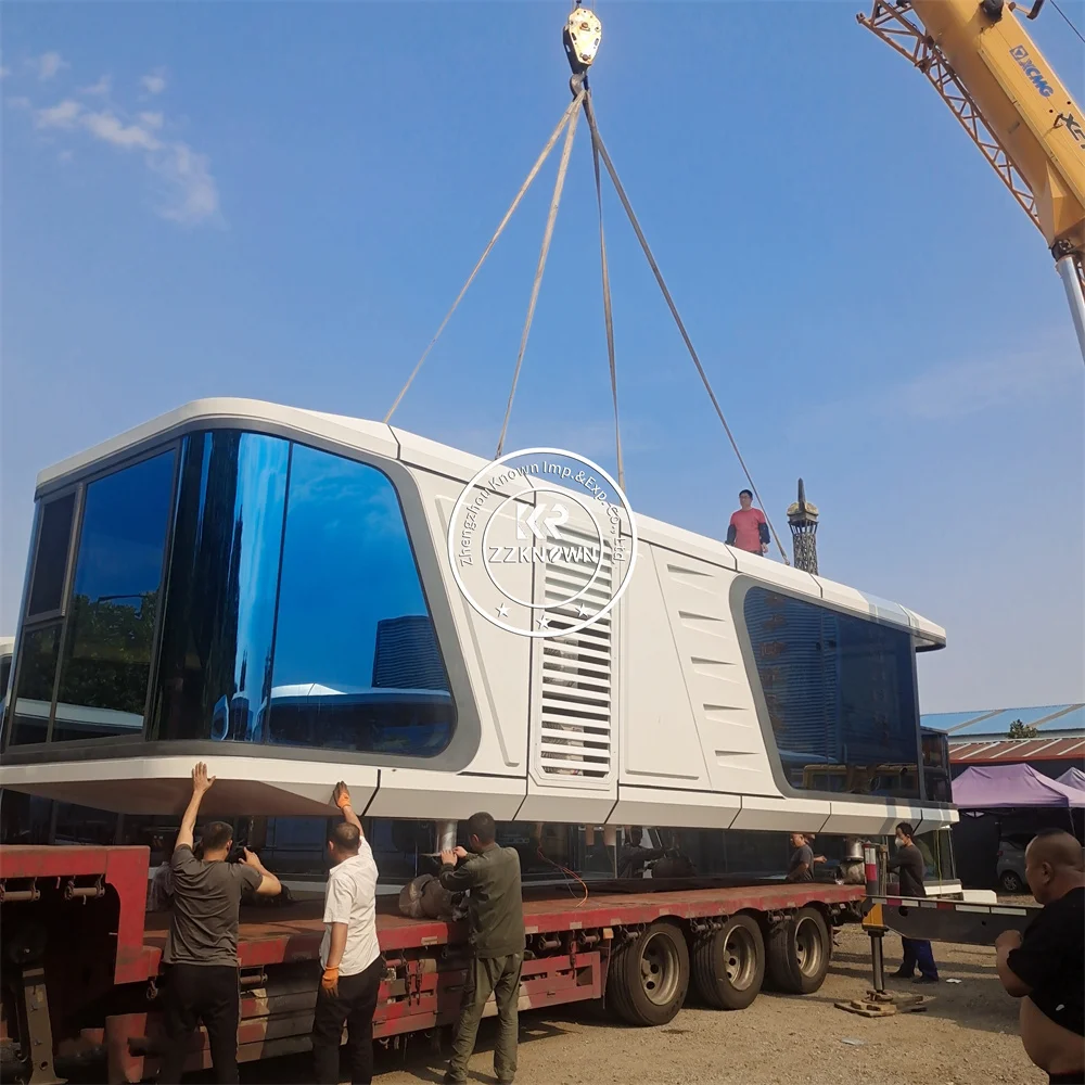 Cabin Container House Steel Capsule House Outdoor Cabin Use Luxury Prefabricated Eco Capsule Home for Sustainable Lifestyle