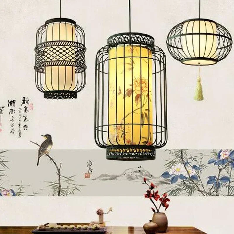 New Chinese hot pot restaurant Chandelier Chinese style Iron Table lamp creative Birdcage lamp antique restaurant sheepskin red