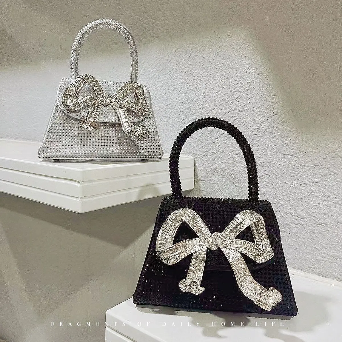 Fashion Rhinestone Bow Handbags Women New Elegant Boutique Glittering Sequin Crossbody Bags Ladies Silver Purse High Quality