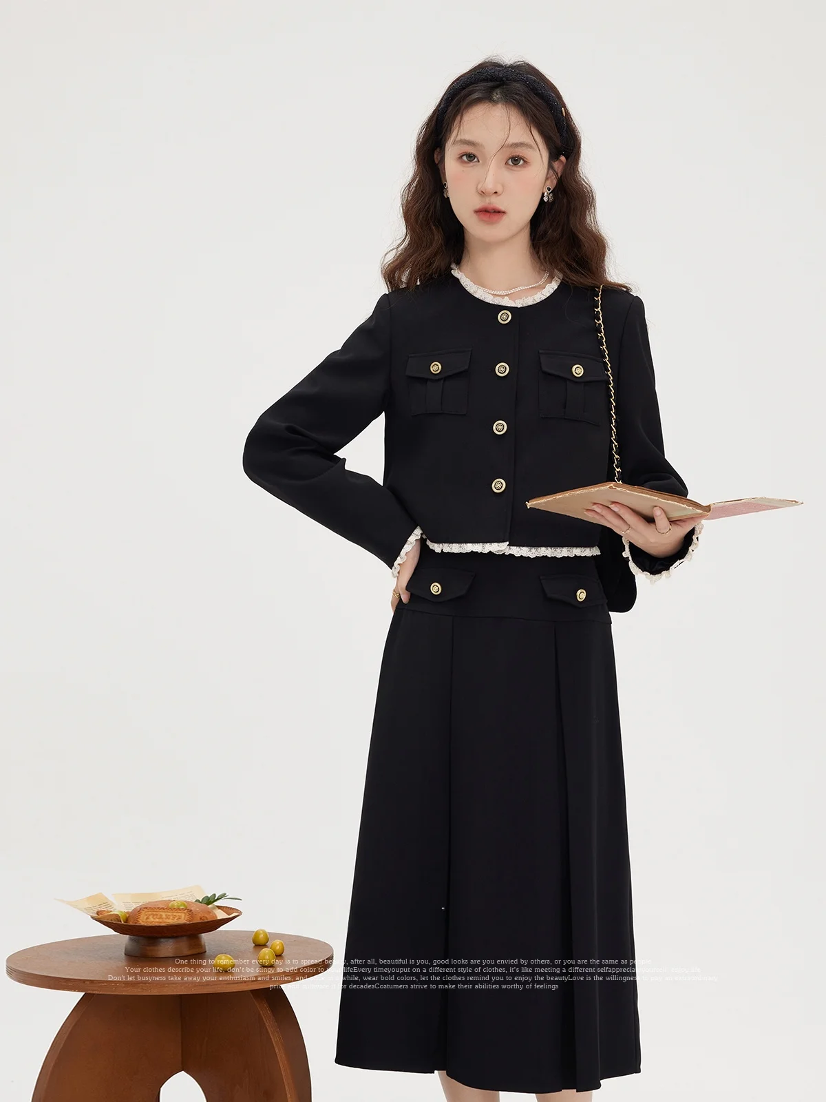 

Faionable ort Jaet And Skirt Set для женщин, весенне-осенний новый костюм из двух предметов от Lu XiangNan Bla Label Series