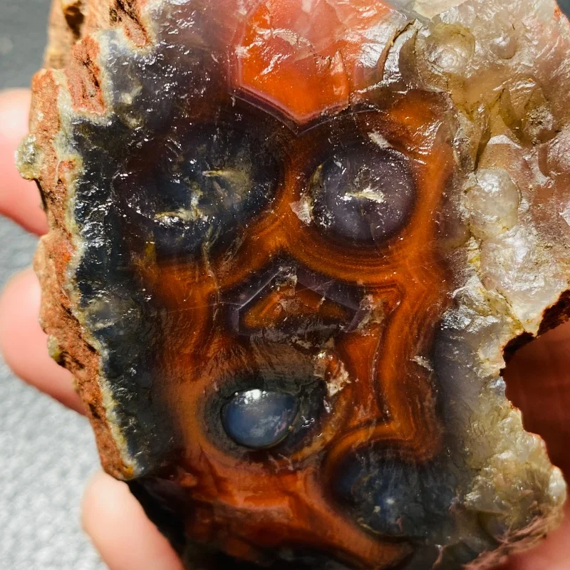 Natural South Red Agate Ghost Face Raw Stone Mineral Specimen Energy Crystal Healing Family Decoration