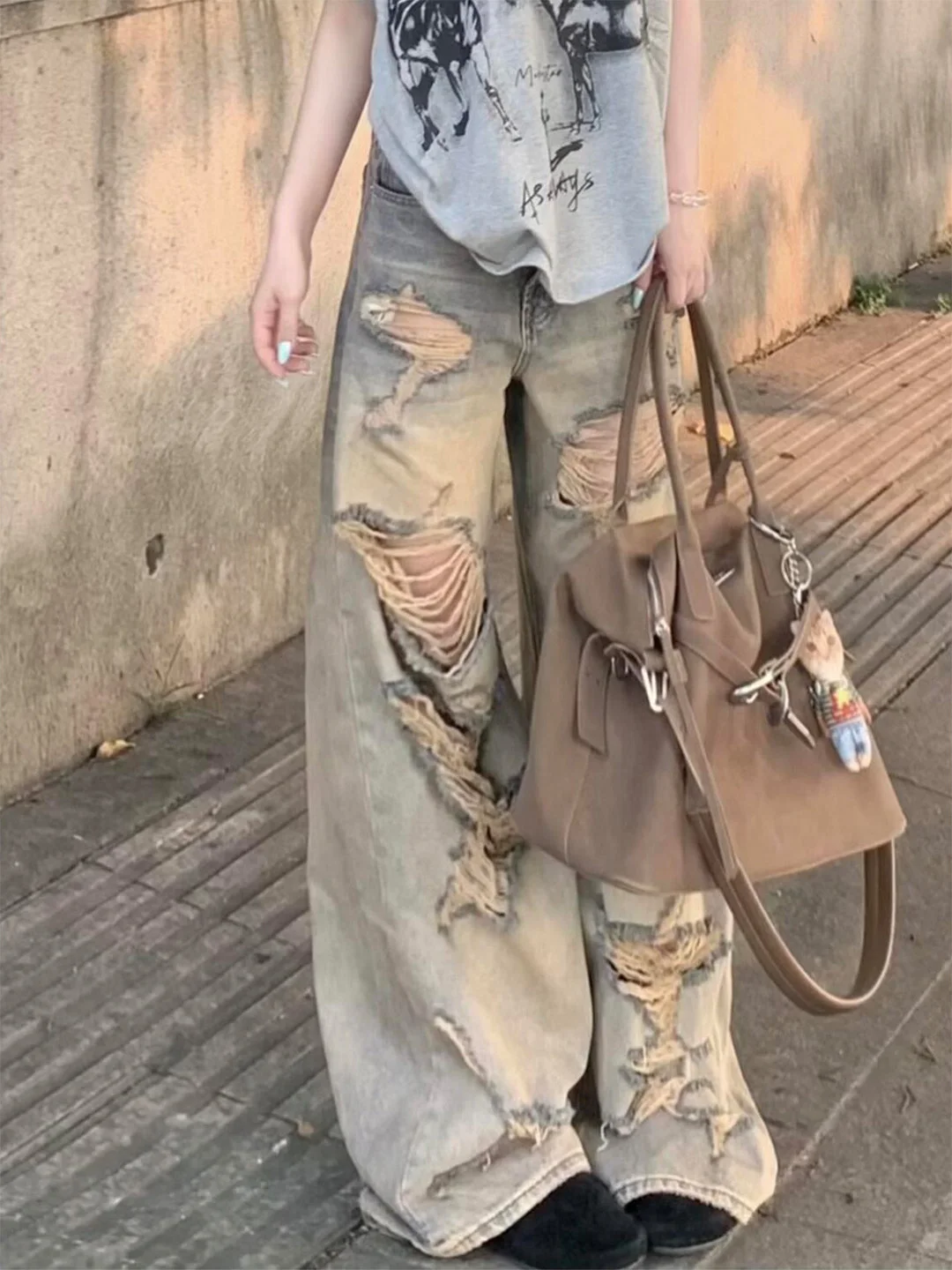 

Summer 2026 Slimming American Style Ripped White Washed Wide Leg Jeans Women's Thin Jeans Natural Waist Button Closure Pure C...