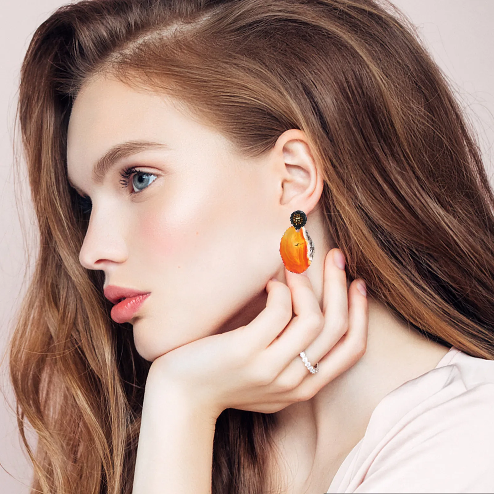 

15Pcs Colorful Natural Agate Slices Dyed Patterns Drilled Holes for DIY Pendants Wind Chimes Coasters Wedding Decor Accessories