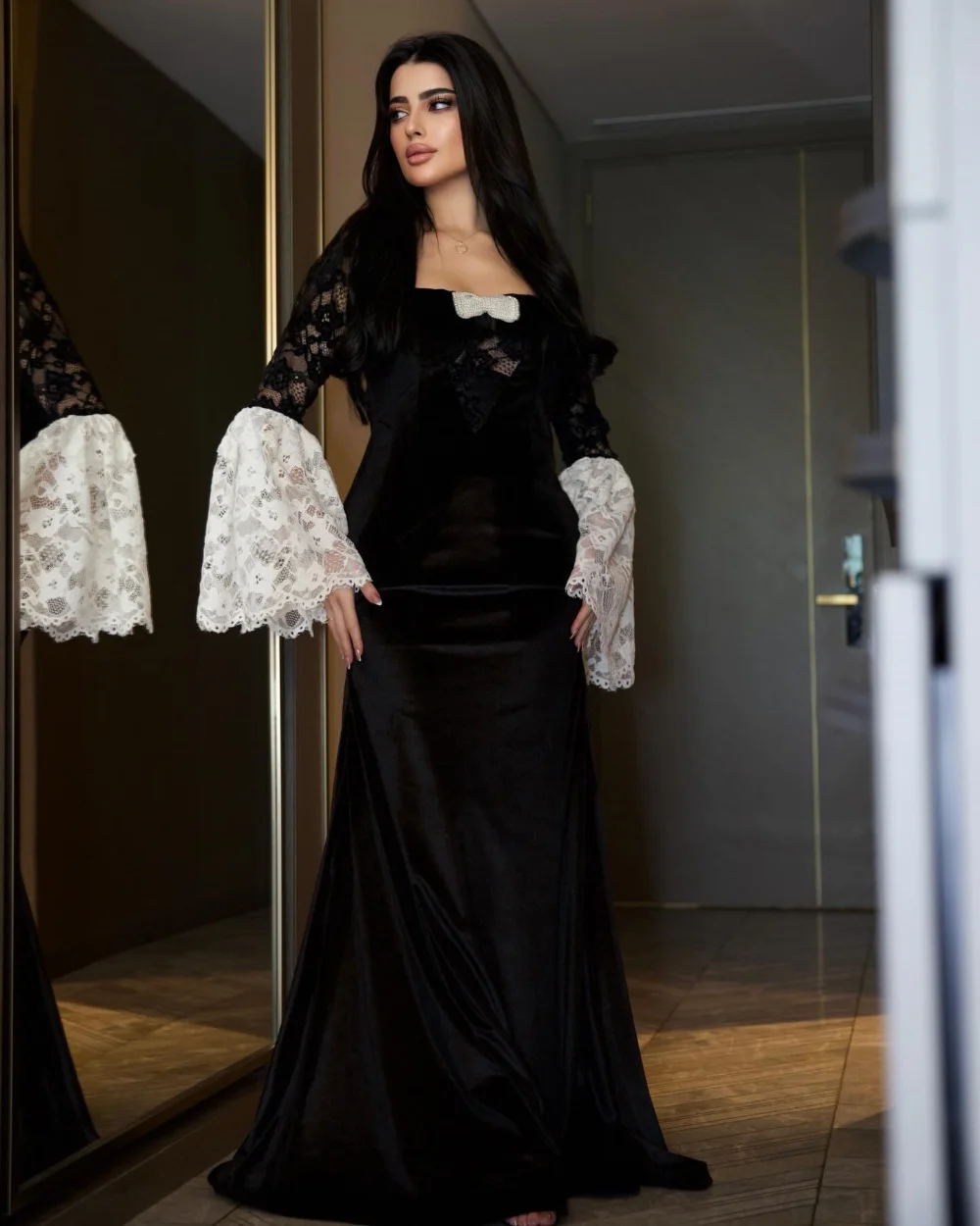 

Customized Matching Velour Pleat Bow Trumpet Square Neck Long Bespoke Occasion Party Dresses Fashion Exquisite