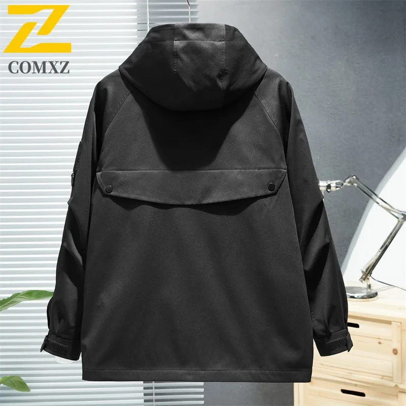 COMXZ الرجال مقنعين سترة 2025 العصرية الموضة في الهواء الطلق التخييم السفر التنزه الأدوات سترة الخريف سترة خفيفة الوزن سترة واقية