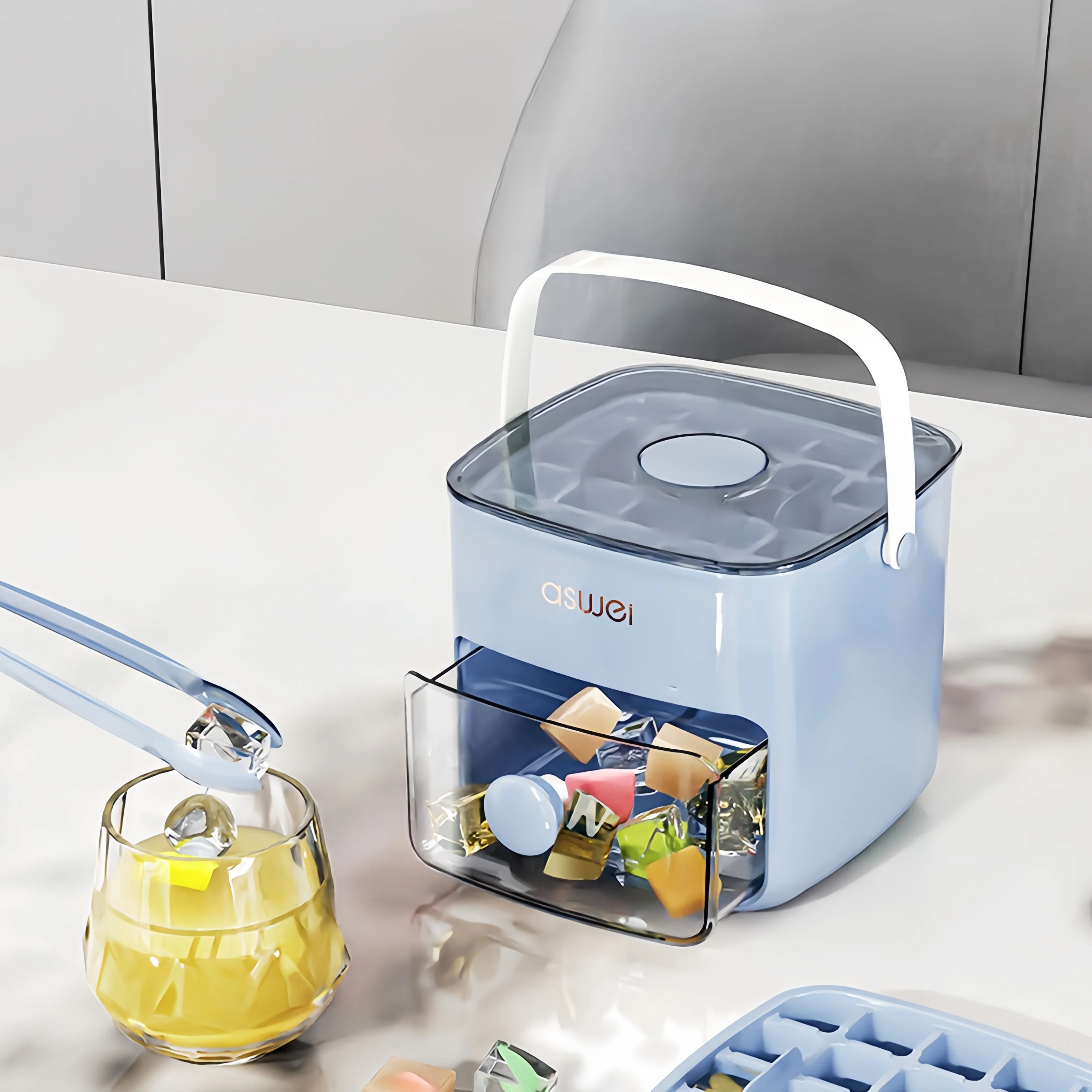 Extragroßer 48-Eiswürfelbereiter mit leicht zu gleitendem, doppelschichtigem Tablett in Lebensmittelqualität für den Kühlschrank, perfekt für Whisky und Cocktails