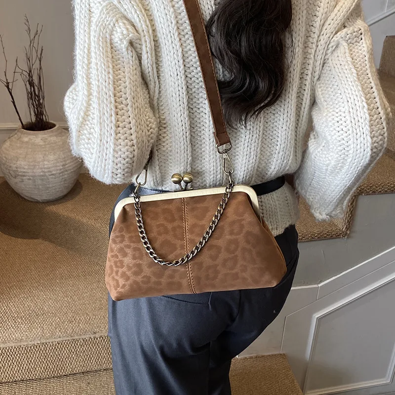 

2025 Autumn Suede Shoulder Crossbody Bags For Women Shell Shape Leopard Evening Bags Travel Commuting Purse Handbags