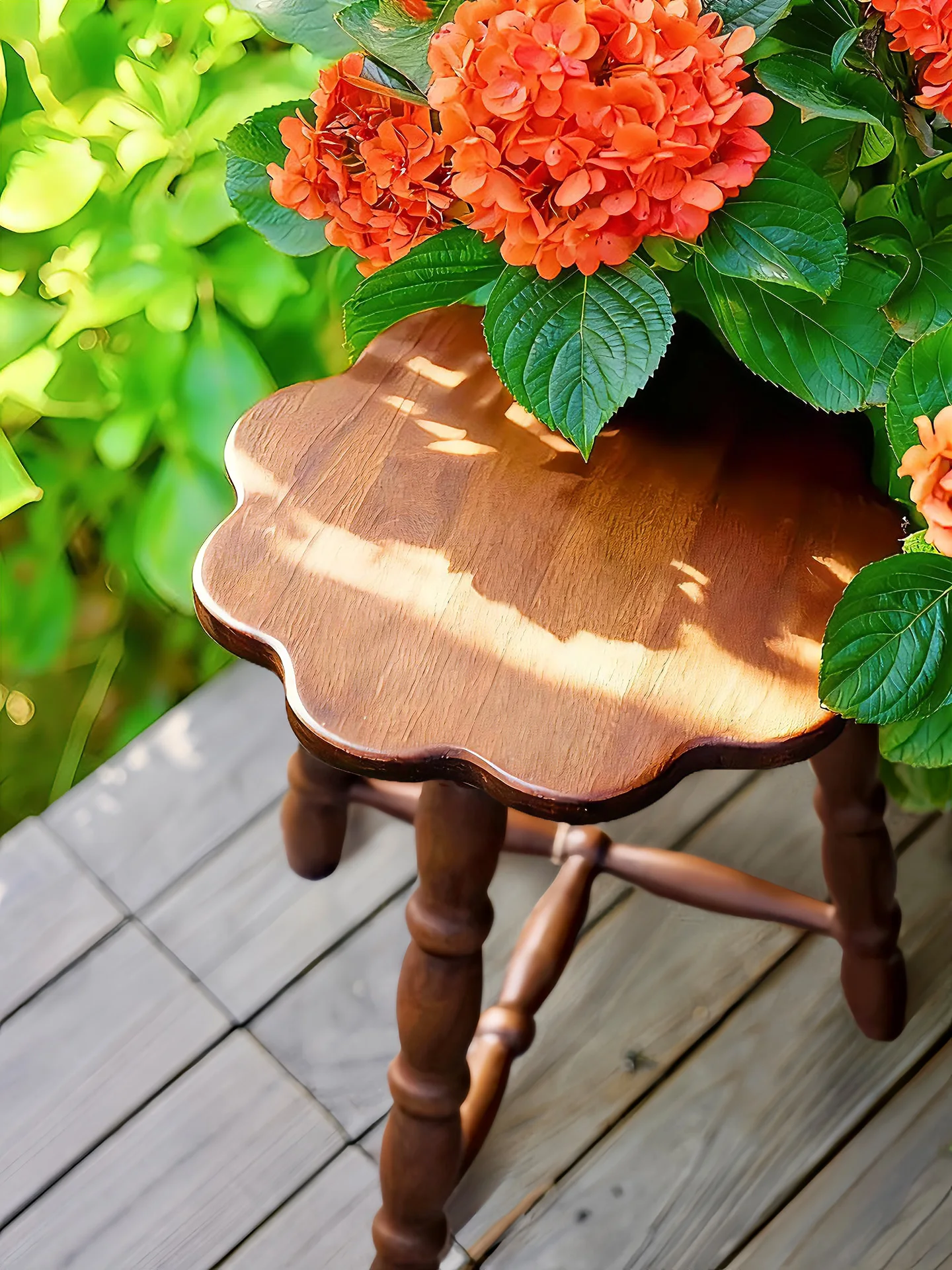 *a forFrench Walnut Solid Wood Petal Stool: Retro Low Seat for Living Room Sofa, Bedroom Vanity & Shoe Changing*