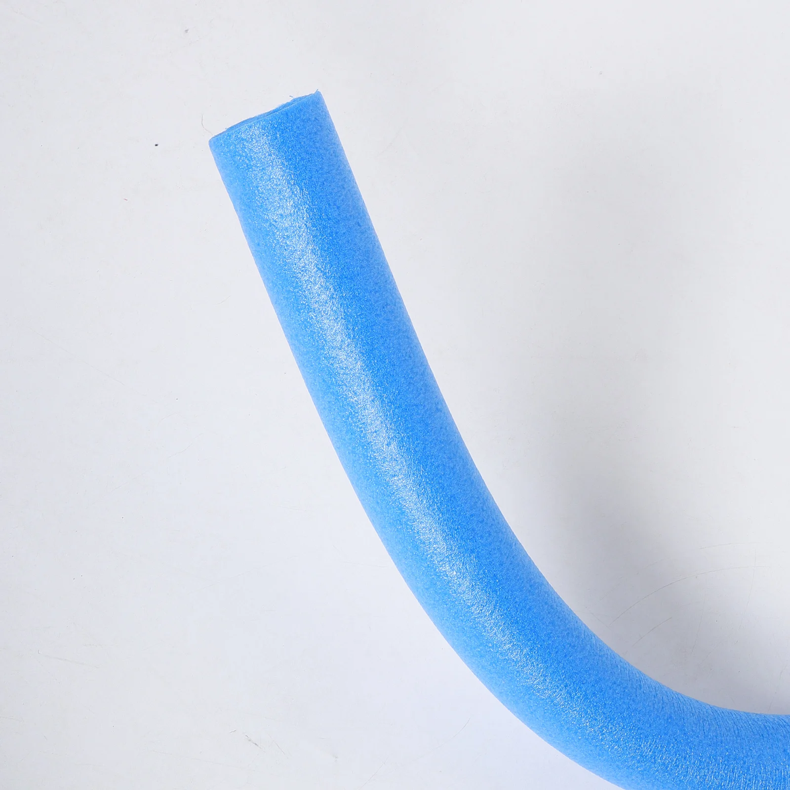 2 pçs macarrão oco jumbo espuma resistente nadar macarrão para artesanato flutuante diy gigante inflável piscina float vara conjunto espumas longas