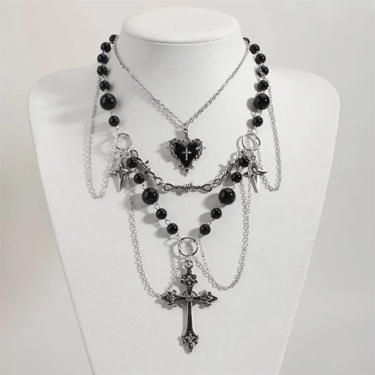 Dunkelschwarze Gothic-Spinnenkreuz-Anhänger-Mehrschichtige Halskette für Damen und Herren, Punk-Halloween-Herz-Fledermaus-Perlen-Choker, Cosplay-Schmuck – Detail 21