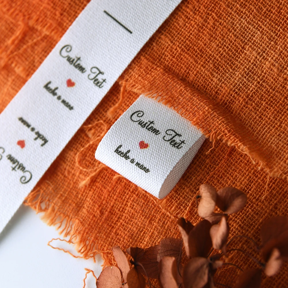 Étiquettes personnalisées en coton 100% tissé plat, 0,79"x2,36", impression à l'encre écologique, logo personnalisé pour la couture, le tricot et les travaux manuels