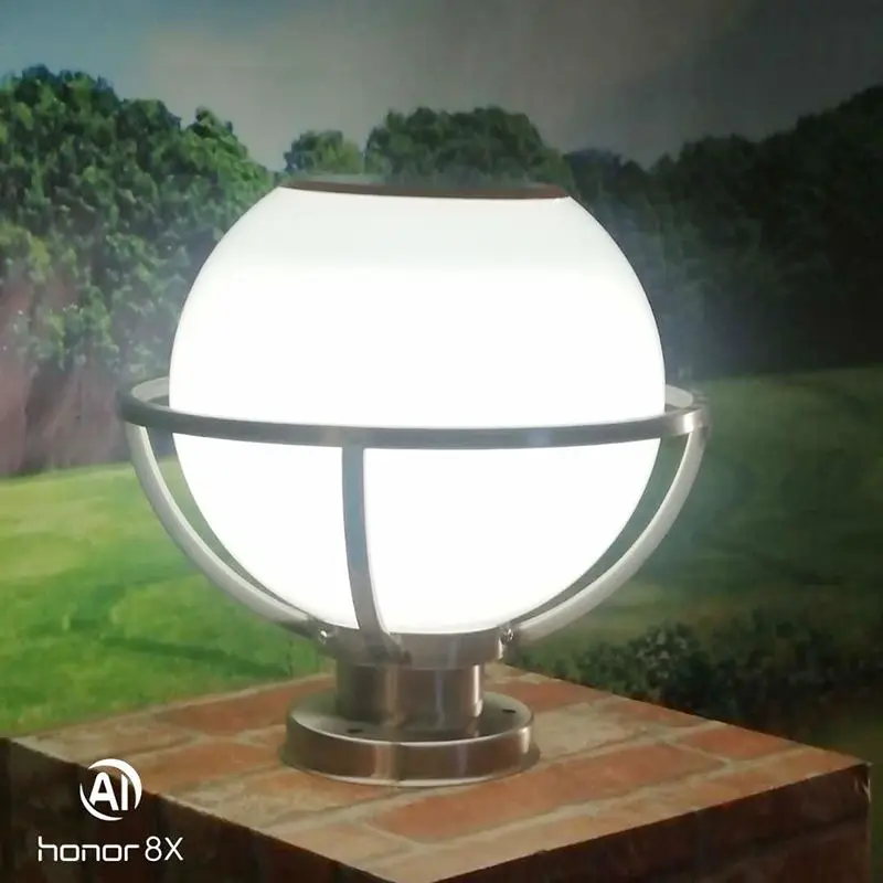 Windproof Stainless Steel Spherical Solar Pillar Light American Style Gate Post Outdoor Decorative Lighting for Courtyard