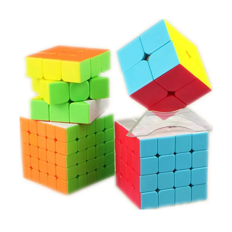 Qiyi Speed Cube Set Cubo magico include 2x2 3x3 4x4x4 5x5x5 Cubo senza adesivo/nero per l'addestramento del cervello Giocattoli educativi per bambini