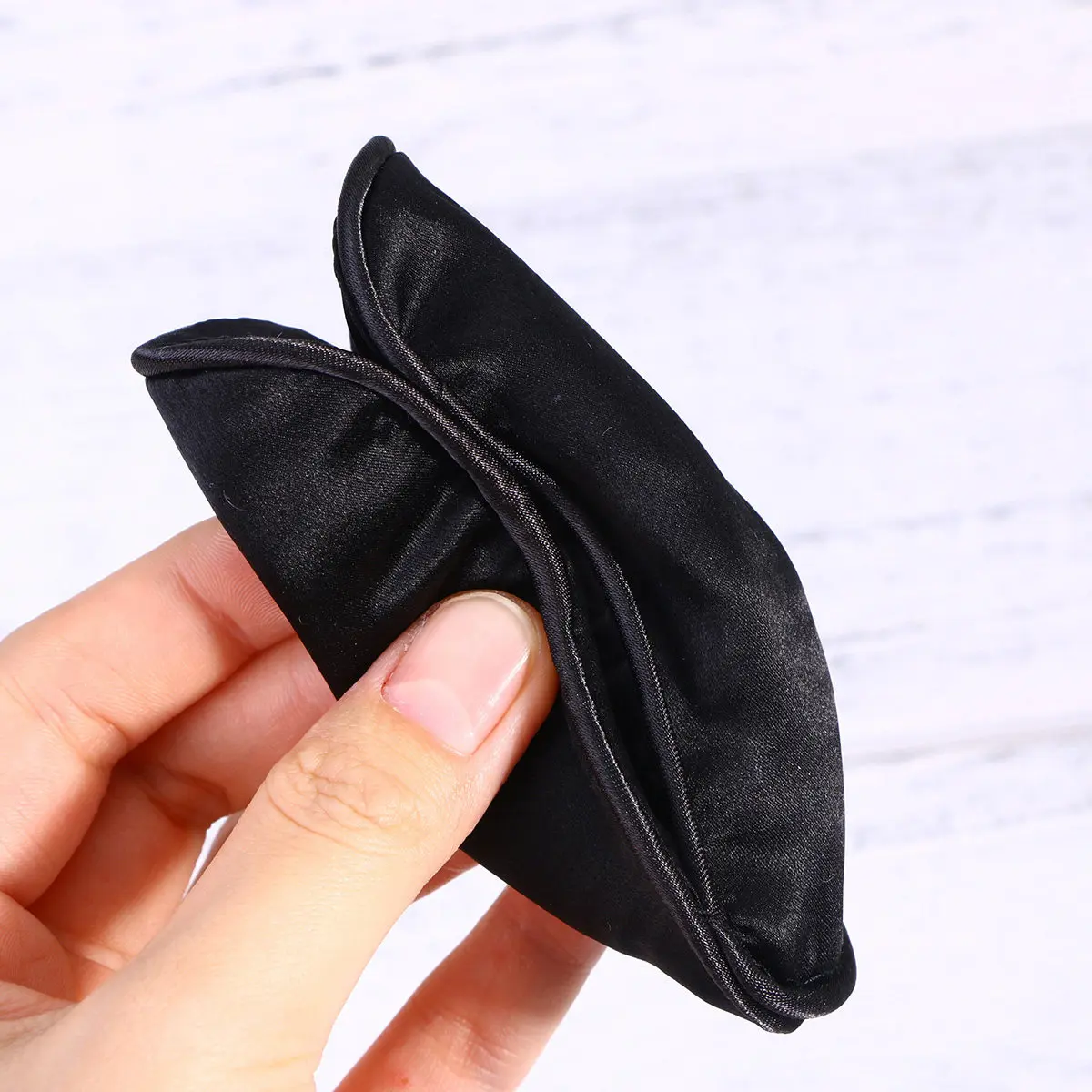 

Adult Silk Eye Patch Black Glasses Shield Lazy Eye Treatment Amblyopia Strabismus Training Patch for Glasses Protection