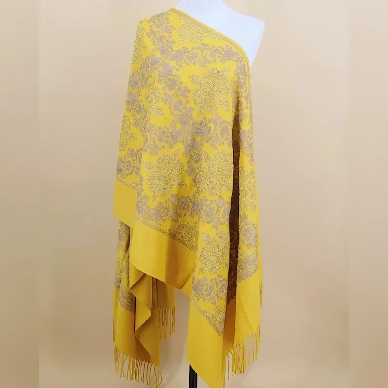 

Poncho Cloak Gold Thread Crown Embroidery Imitation Cashmere Scarf Women's Ethnic Style Shawl Warm Cloak Tourism Capes Yellow