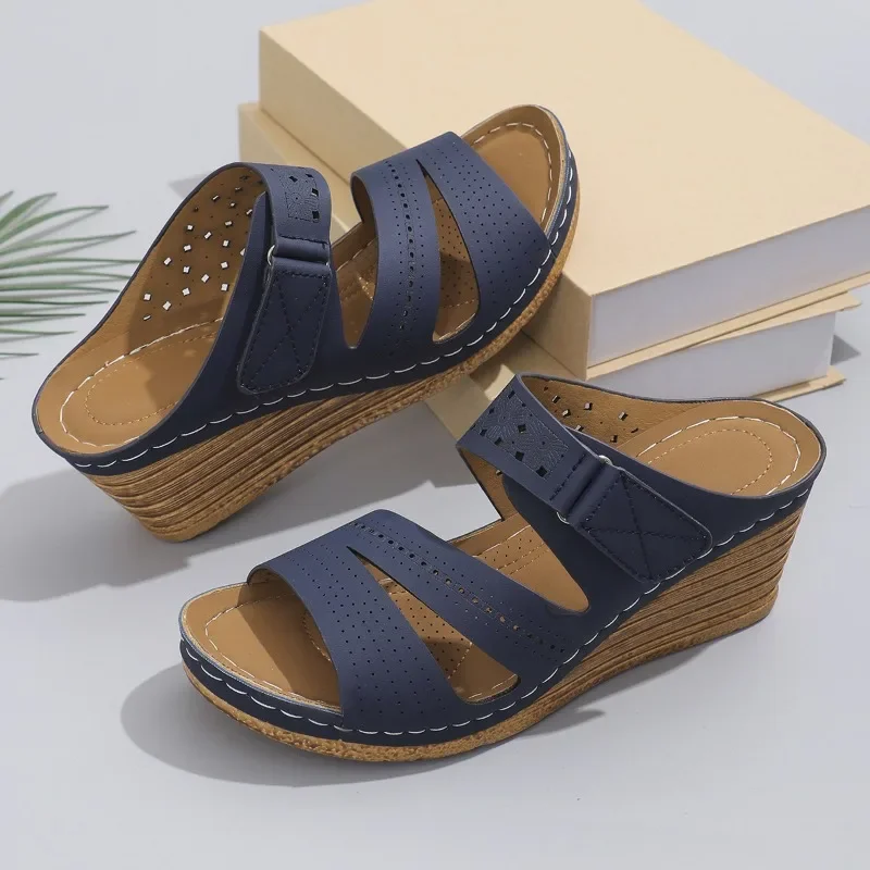 Sandals for Women Summer Metal Buckle Sandals Fashion Peep Toe Wedge Casual Thick Bottom Light Comfort Beach Slides 2024