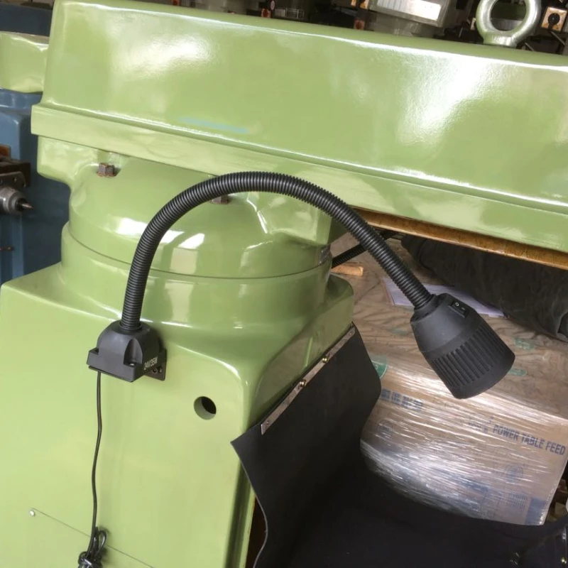 1PC Rocker Verticale Freesmachine Accessoires Zwart Kwarts Lamp 24V35W met Basis