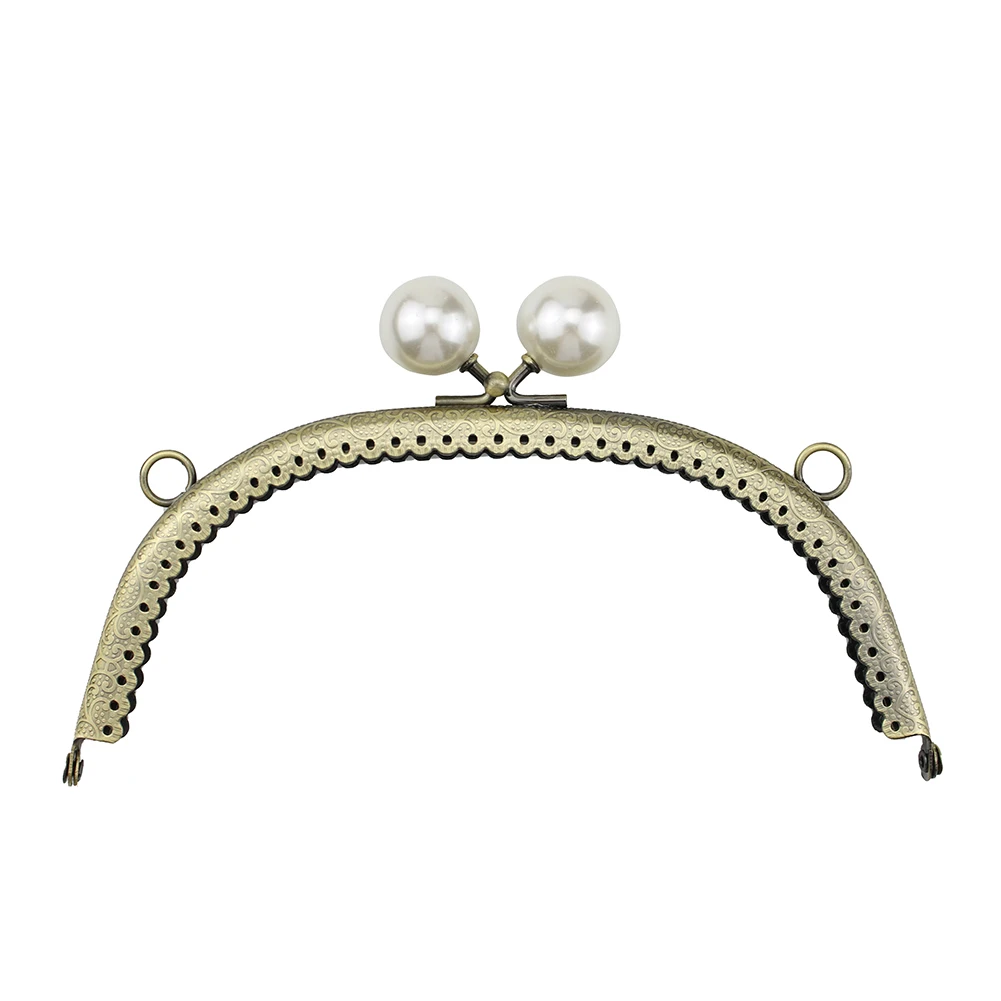 

Metal Clutch Kiss Clasp Lock Arc Shape with Pearl Wallet Closure Lightweight Frame Coin Purse Lock Sewing Craft for Bag Hardware