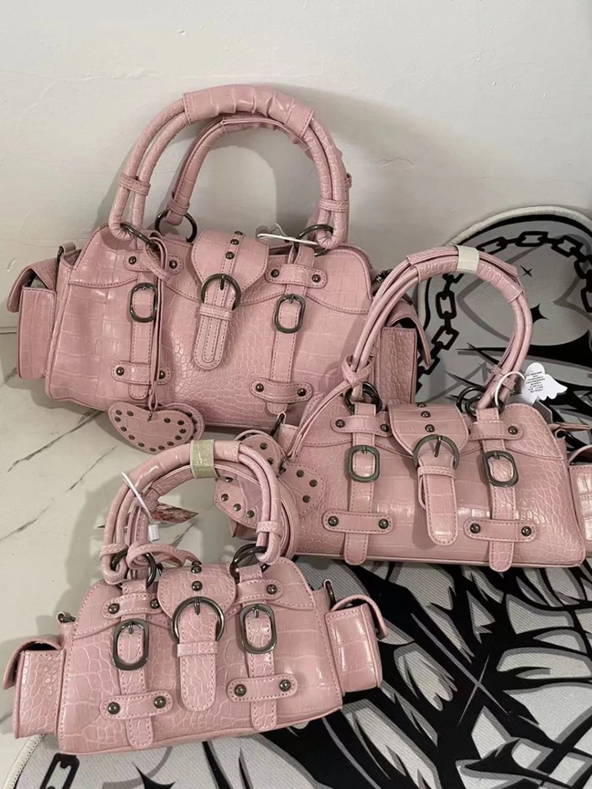 

Retro Crocodile Pattern Square Rivet Handbag Y2K Underarm Crossbody Bag Briti Sle Soft Handle ex Casual oulder Bag