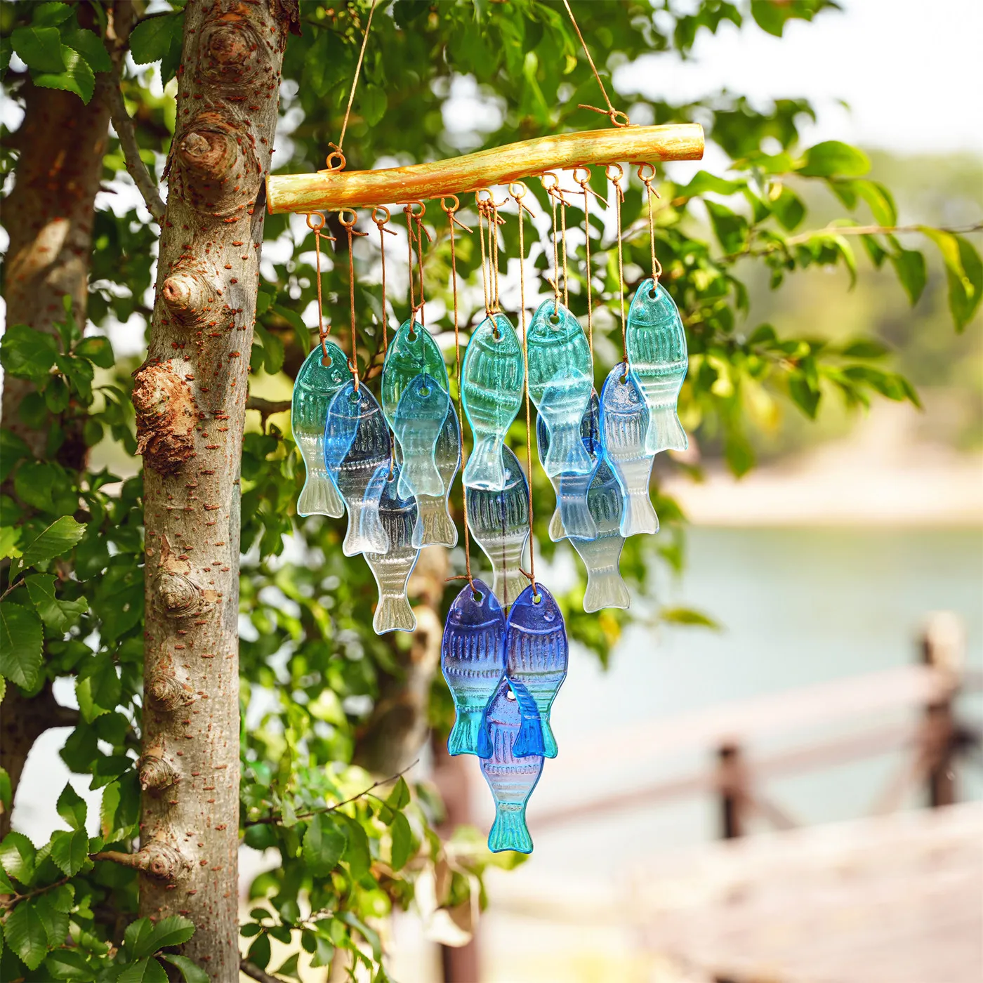 Glass Small Fish Wind Chime Hanging Pendant Outdoor Courtyard Garden Decor Niche Home Coffee Shop Ornament Creative Gift