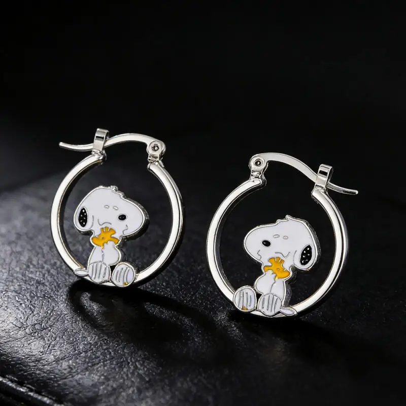 Kawaii Snoopy Cartoon Hollow Hoop Earrings Minimalist Fashion Jewelry Daily Matching Accessory Holiday Collectible Souvenir Gift