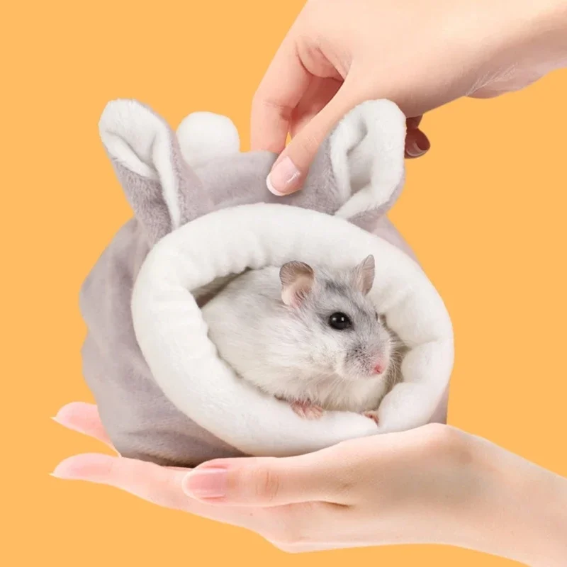 Windproof Hamster Nest Hamster House Glider Guinea Pigs Bunny Winter Warm Plushy Nest Cute Hamster Nests Cage Accessories