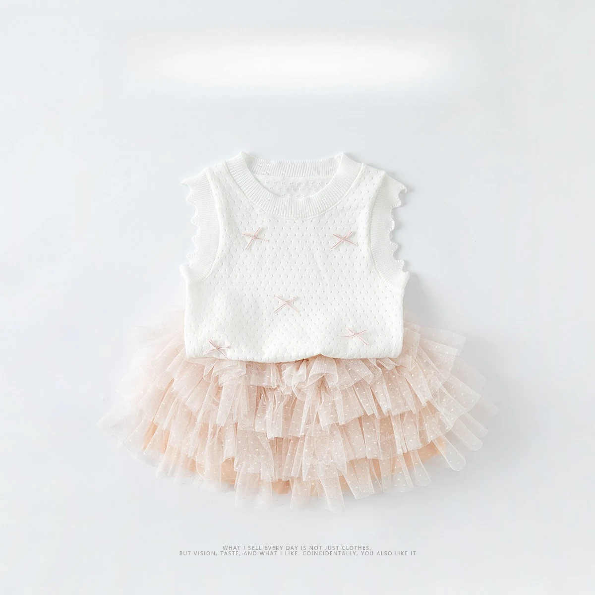 

Новинка лета 2025 года, вязаный топ без рукавов для девочек с юбкой с бантом, брюки, модное повседневное корейское издание