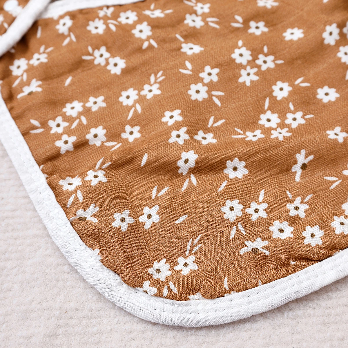 해피플루트 5개입 아기 턱받이 32.5x23.5CM 6겹 순면 무슬린 부드럽고 흡수력 좋은 반다나 디자인 꽃잎 모양 트림 천 (아기용)