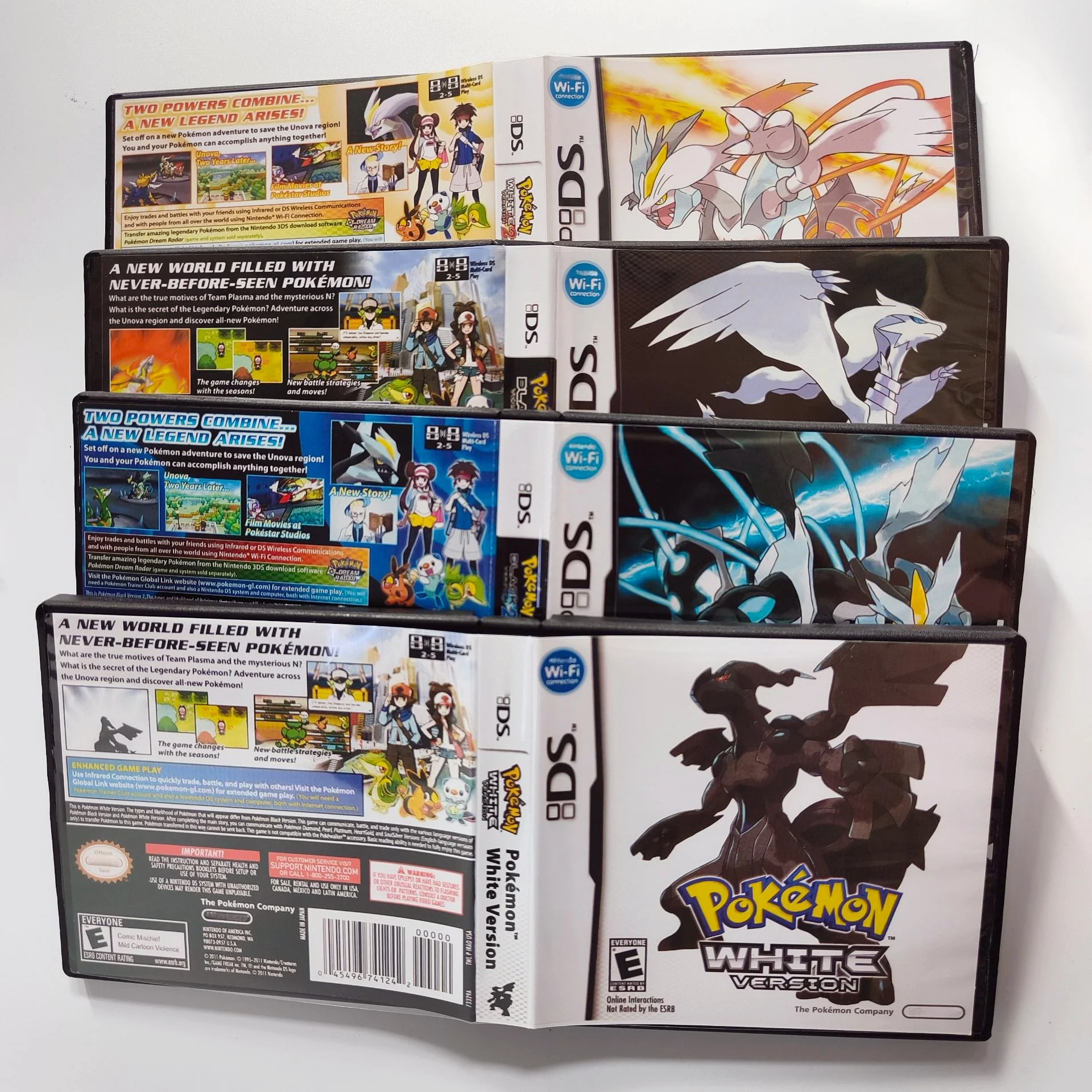 Permainan Konsol Video Game NDS 3DS USA Boxed DS Game 23in1 Seri Pokemon Kartu Memori R4 Pokemon HeartGold SoulSilver Platinum