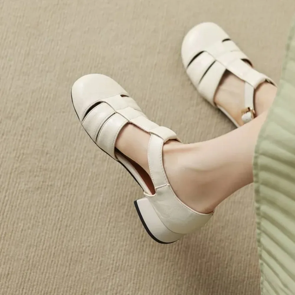 

Spring and Summer Fashion New Model Low Heel Nude Shoes Round Head Asakuchi T-shaped Buckle Hollowed-out Casual Women's Shoes