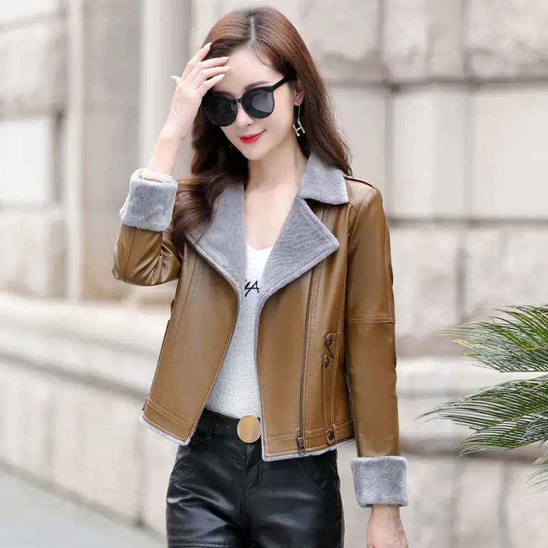 

2023 Autumn Winter New Women Short Slim-Fit Leather Coat Fashion Fleece-Lined Warm Leather Jacket Temperament Leisure Outwear