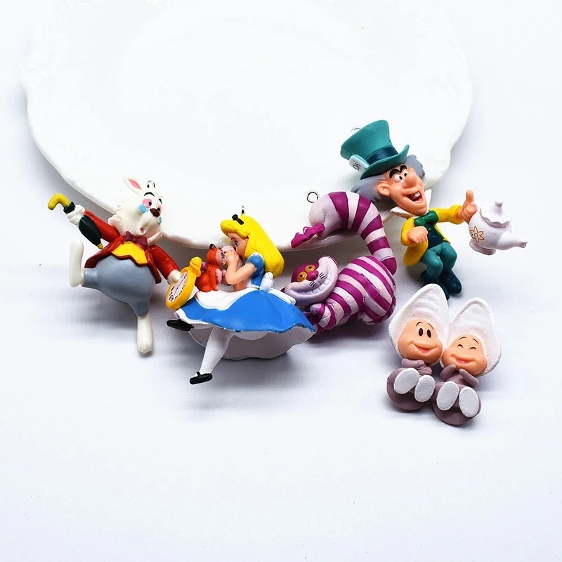 

В наличии фильм Алиса слепая коробка экшн-кукла аниме украшения масштабная модель ювелирные изделия аниме серии настольный орнамент подарок на день рождения