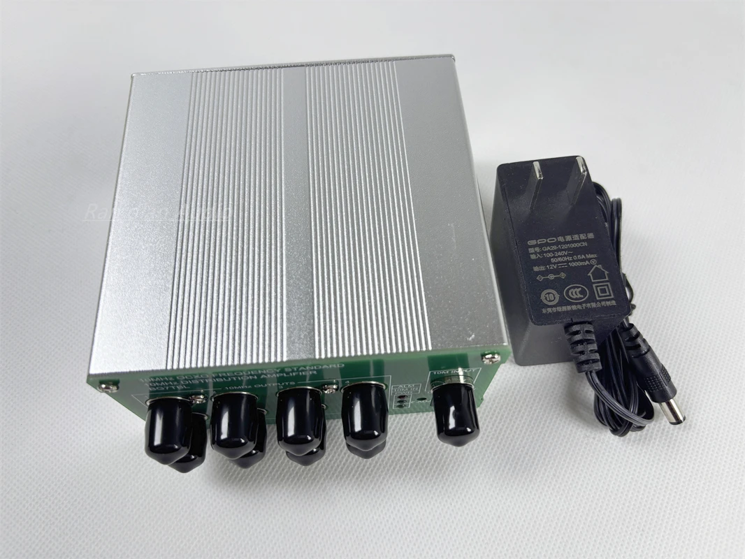 High-end BG7TBL OCXO Benchmark Frequency Standard 8 Port Output 10MHz Distribution Amplifier