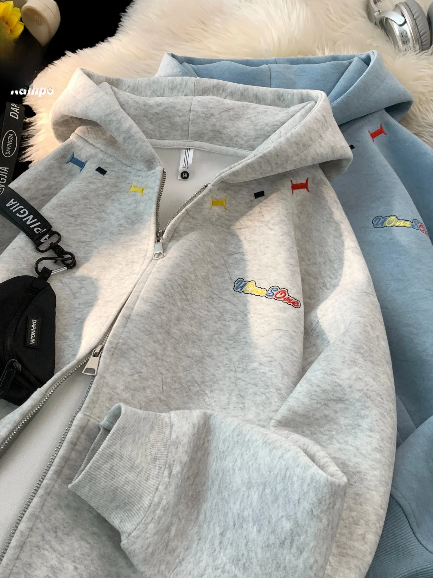 

Американская толстовка с капюшоном на двойной молнии, повседневная, унисекс, зимняя, с объемной вышивкой, свободного кроя, для пар, модная верхняя одежда