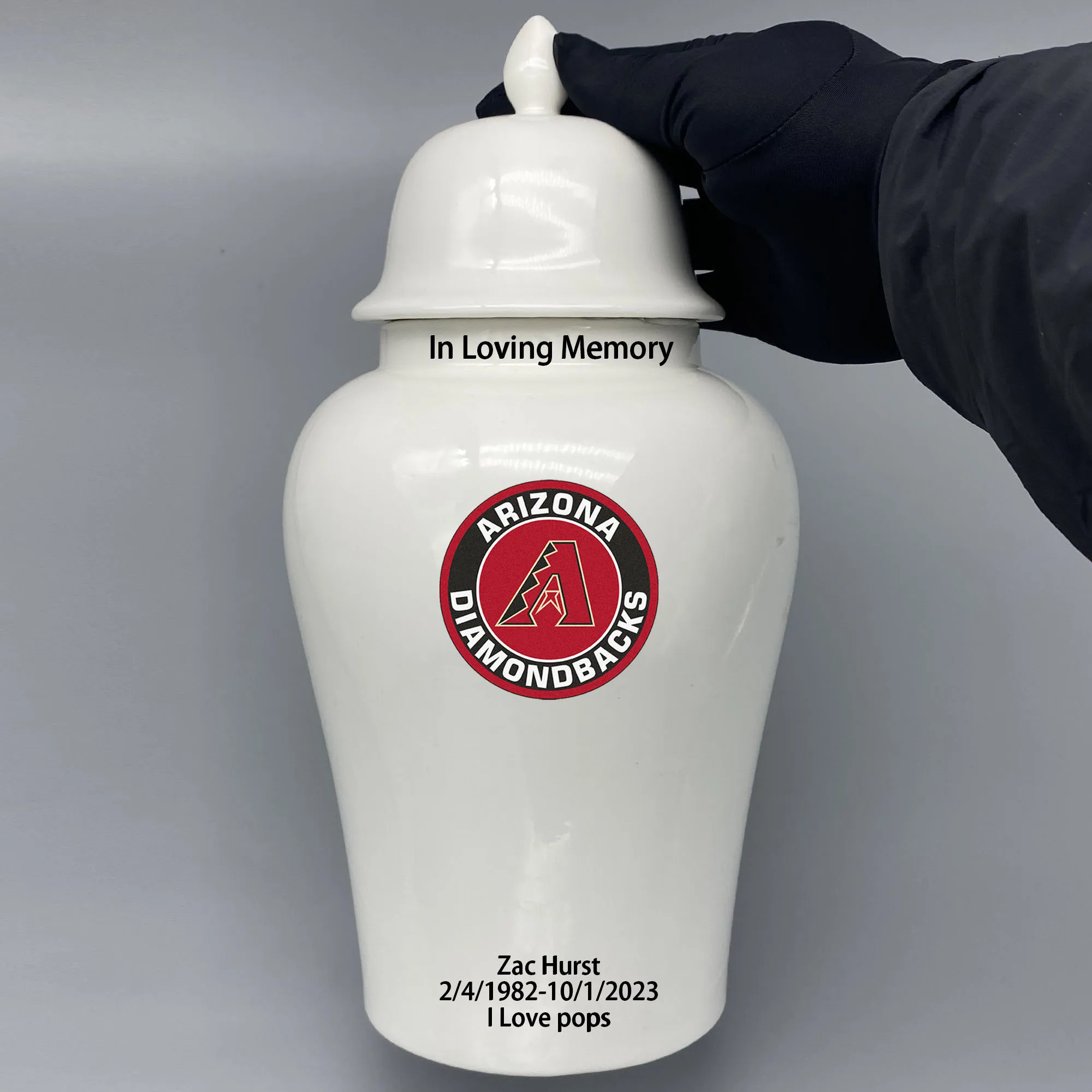 Large Urn for Arizona Diamondback-themed Logo Custom Urn.Send me the name/date you want to appear on the urn by Remarks Message.