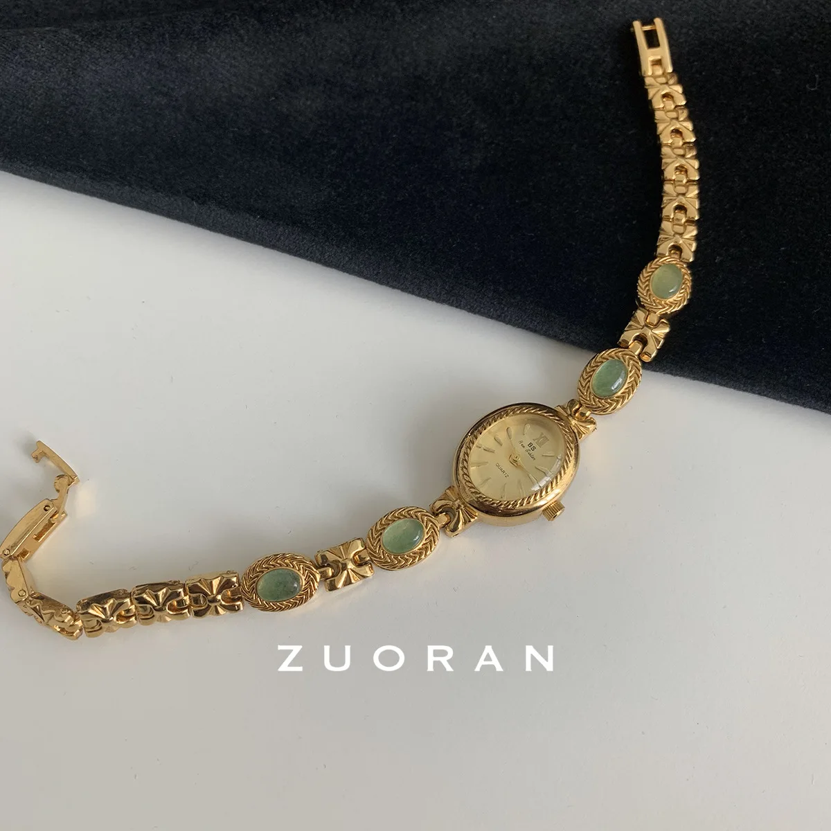 Retro-inspired, sophisticated quartz women's watch, a stylish quartz wristwatch, a select collection of high-end watches.