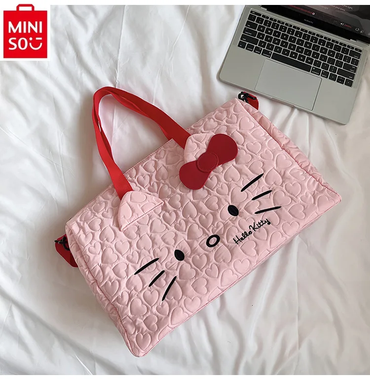 MINISO 2024, модная новая ручная сумка для фитнеса с рисунком «Hello Kitty» для женщин, уличная большая вместительная дорожная сумка через плечо для хранения