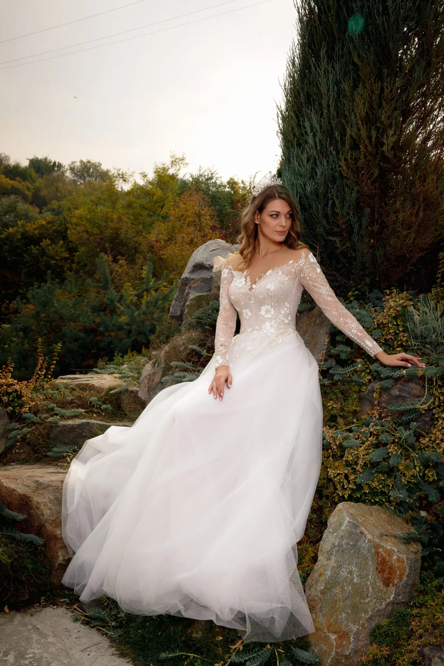 Vestidos de novia elegantes de línea A, apliques de lentejuelas, vestidos de novia de princesa de encaje, Vestido sin espalda de manga larga hecho a medida