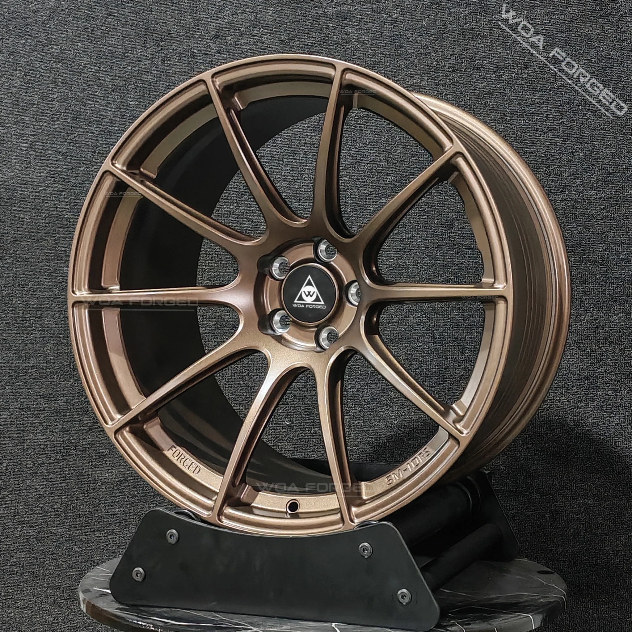 تخصيص 6061T6 Sm-10rs خفيفة الوزن مزورة الألومنيوم 5x114.3 PCD عجلات سيارة رياضية كروم جديد مع 35 مللي متر 40 مللي متر 25 مللي متر ET للركاب