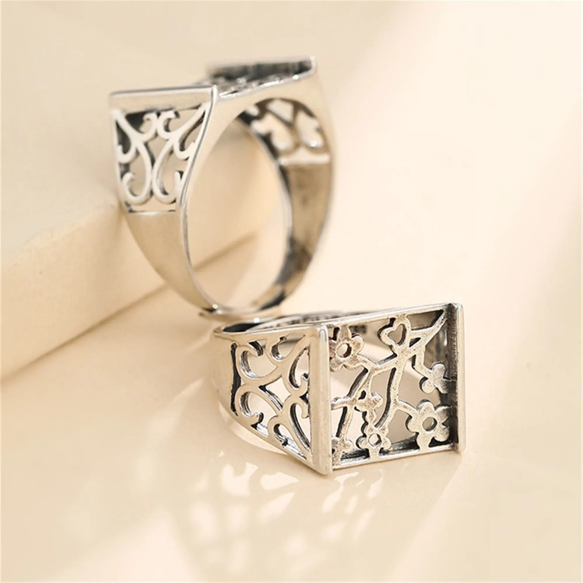 

Ring Setting for 12x14mm Rectangle Cabochons Antique Style Thai Sterling Silver Adjustable Ring Base SR0585