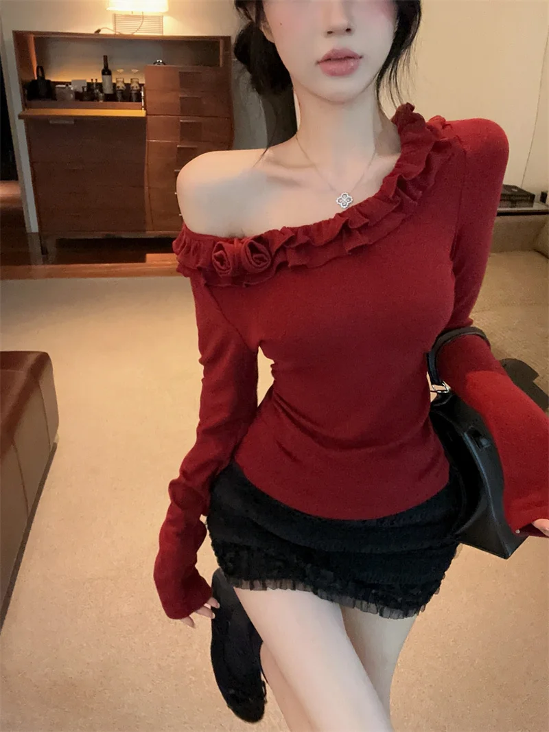 Red Flower Ear Musoom oulder Bared Long Sve Base irt Women's Autumn Winter Slimming Fit New Year Luy Year T-irt