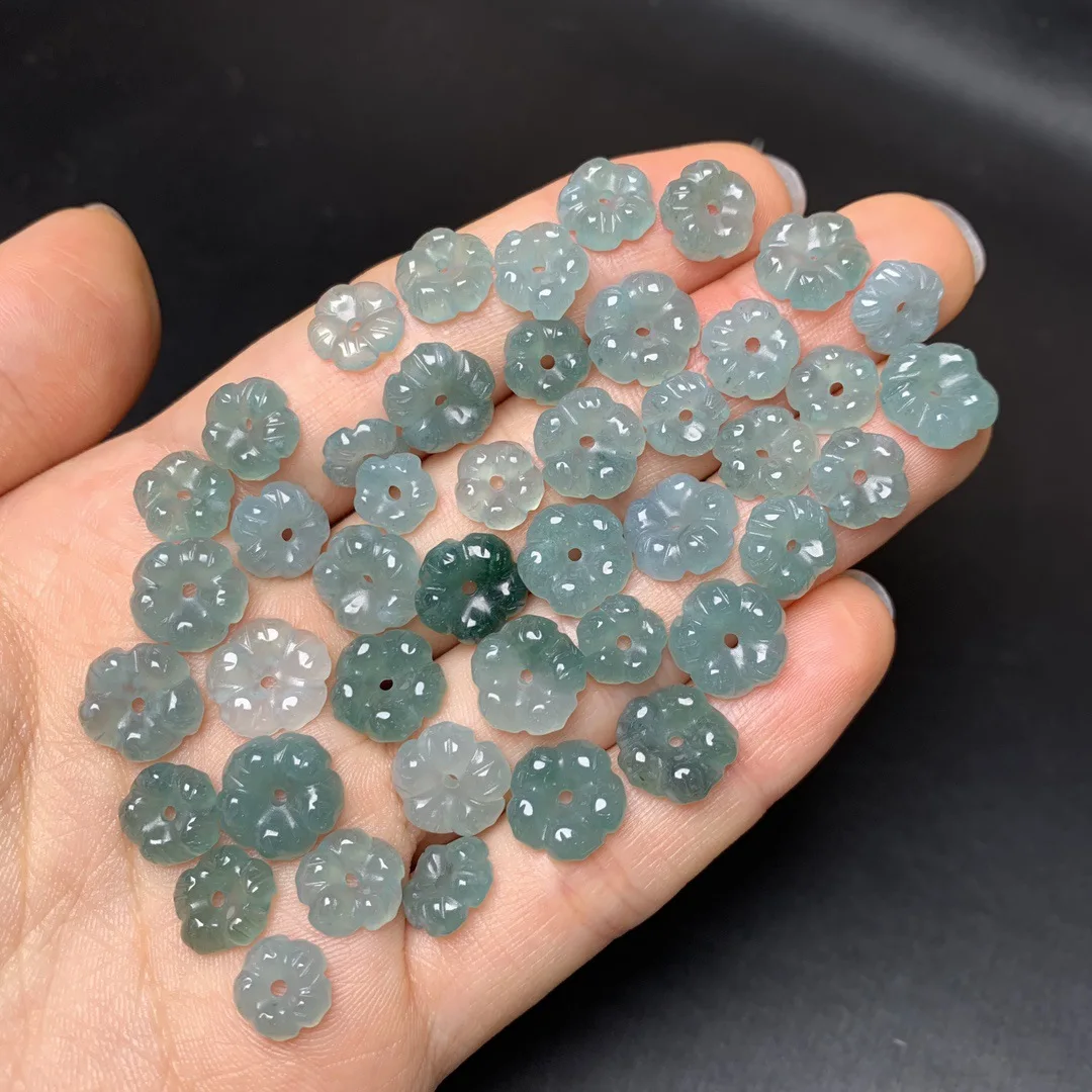

Natural Myanmar Jade A-grade Small Flower Loose Bead Ice Seed Jade Pendant Handicraft Accessory Jewelry Wholesale Drop Shipping