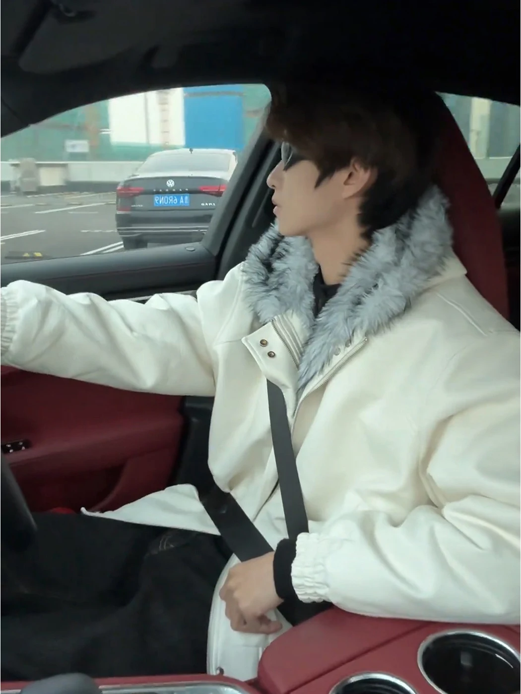 

White Wolf King Mountain Eagle PU Leather Cotton Jaet Men's High-End Feel No-Wa Winter Thiened Hooded Coat Trendy