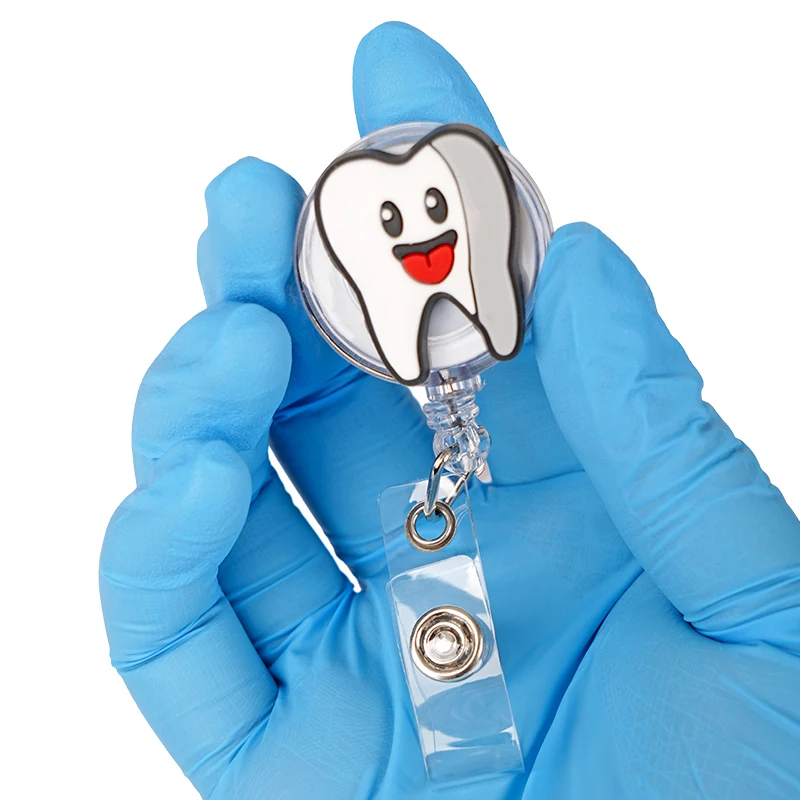 1pc Dental Cute Teeth Gift Retractable Name Card Holder Christmas Style Badge Reel Nurse Worker Enfermera ID Holder Girl Boy