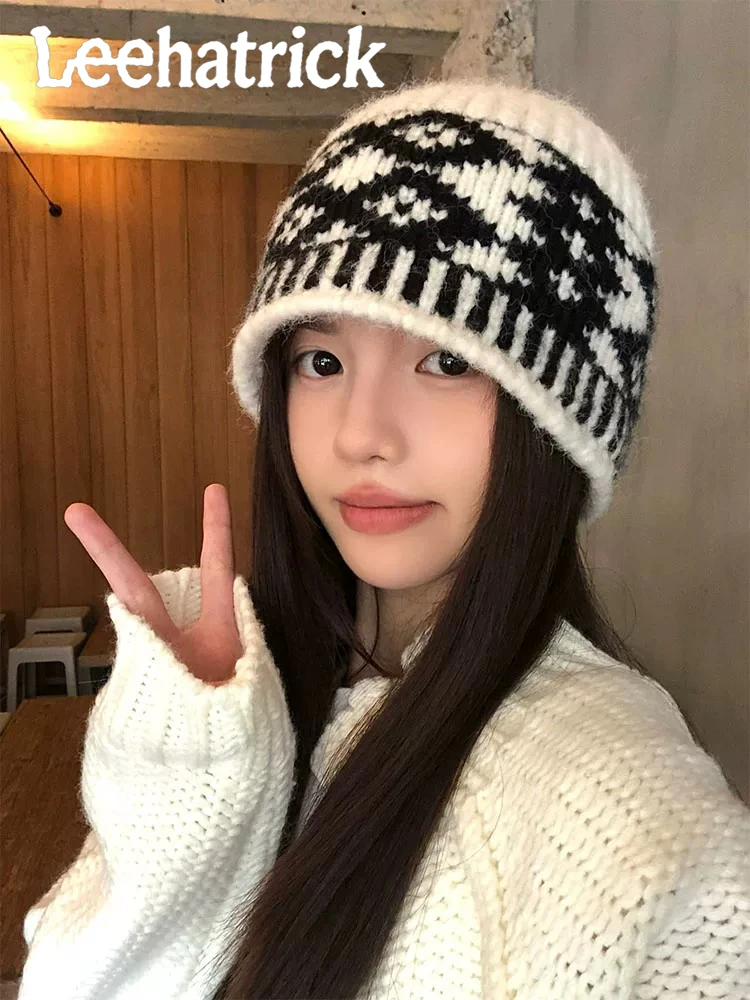 gorro-de-lana-tejido-con-diseno-de-rombos-estilo-vintage-para-mujer-ideal-para-el-otono-e-invierno-que-proporciona-calidez-y-proteccion-contra-el-frio-con-un-diseno-informal-y-una-parte-superior-redondeada